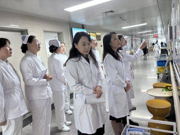 喜报！潜江市中心医院荣获全国首批病区护理人文关怀示范单位（修改后）.docx