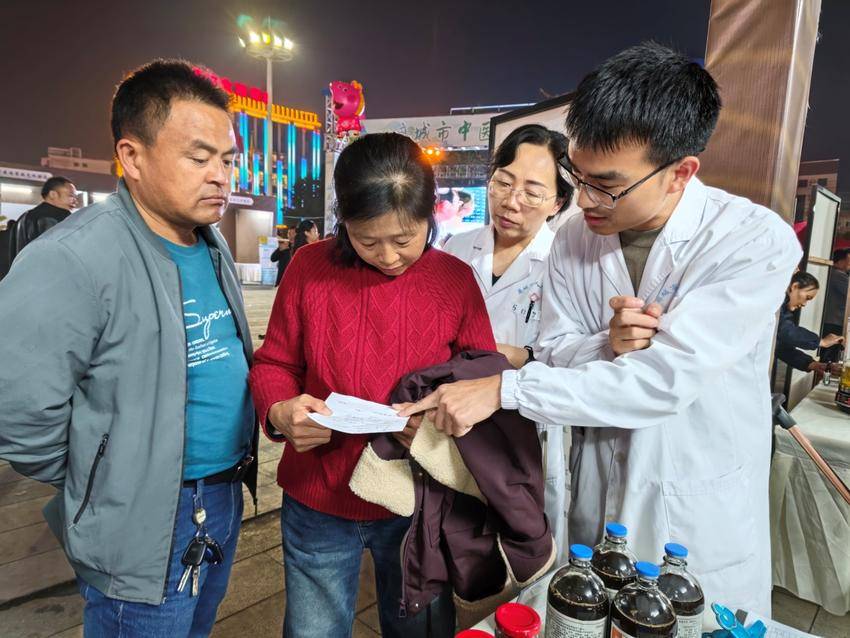 湖北日报讯.docx