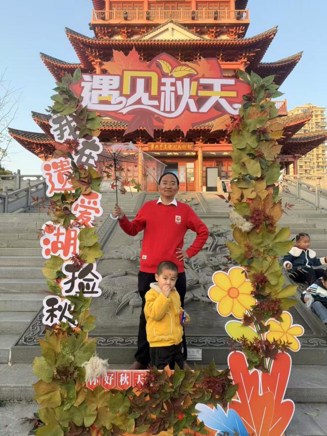 黄冈“捡秋”巧引客，小落叶书写文旅融合大文章.docx