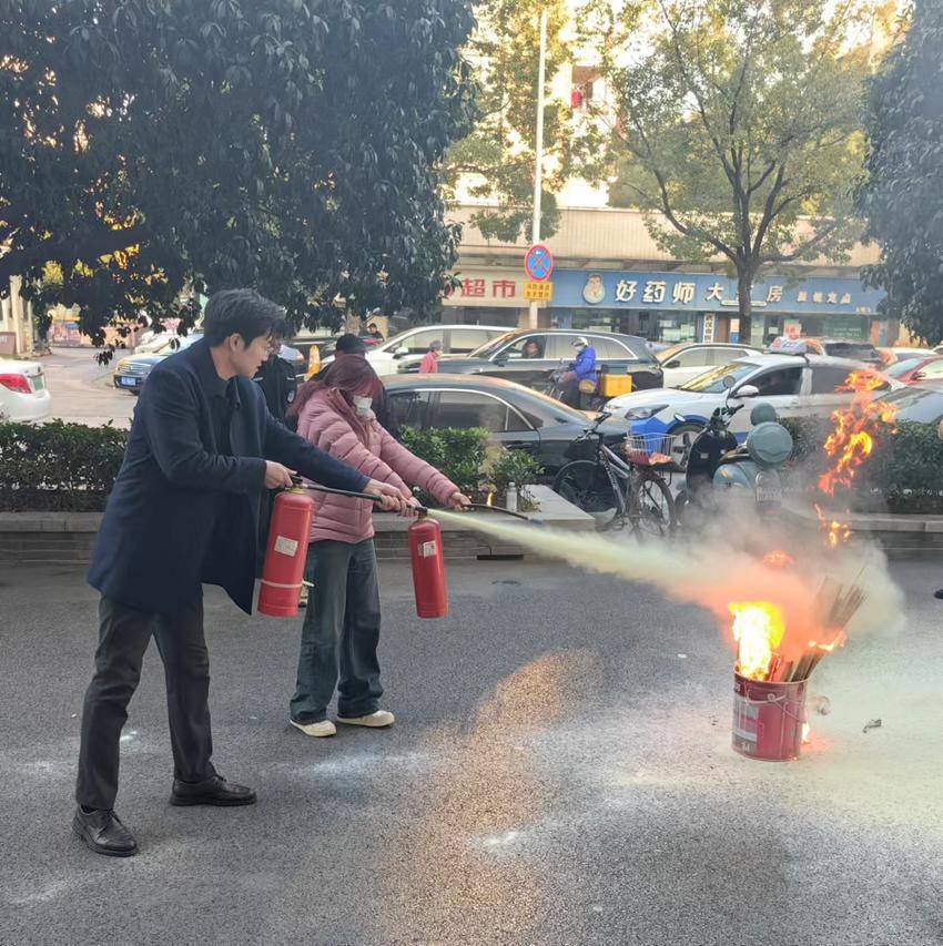 （20231207玉兰里社区）防患于未然 共建安全社区.doc