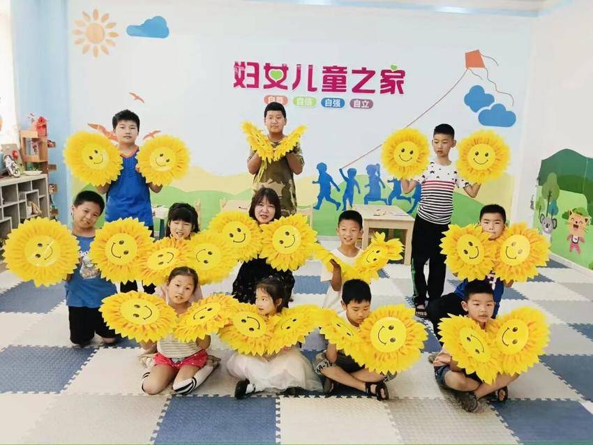 华容人都在逛的 “新地标”！不是商场，竟是改造后的党群服务中心.doc