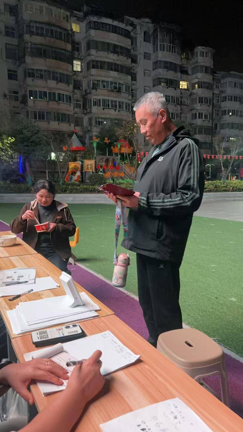 2025.10.29【美好丰润园】众志绘就家园新景，爱心铸就幸福之基【美好丰润园】众志绘就家园新景，爱心铸就幸福之基.docx