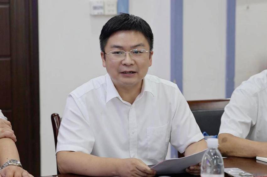 0910人工智能与轻工产业协同创新研究院揭牌.docx