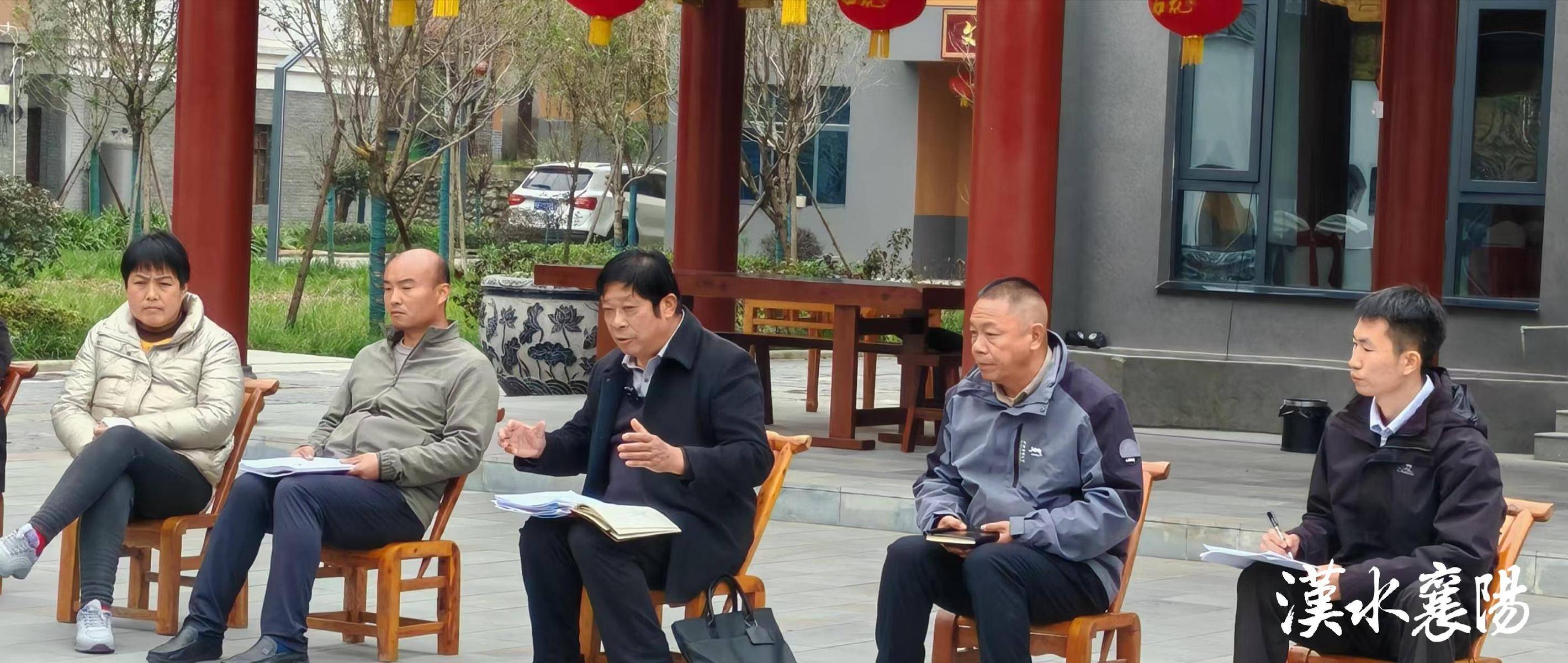 ▲全国人大代表、谷城县五山镇堰河村党委书记闵洪艳基层一线宣讲等活动深受群众喜爱(资料图)