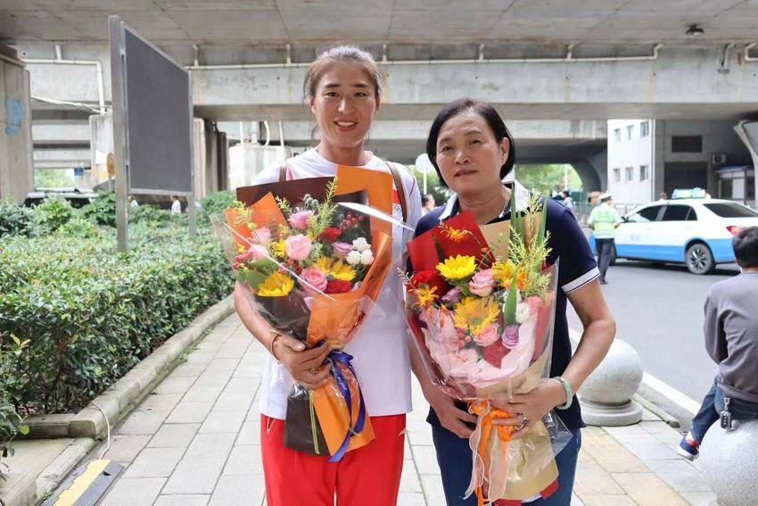 从赛场夺金到育人成金，“金牌教练”张华杰的金牌人生.docx