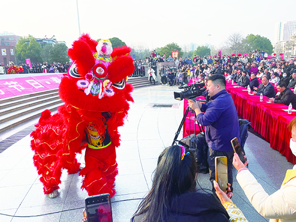 多彩文化惠民生 欢欢喜喜迎新年__——“(5091302)-20250120084632.jpg