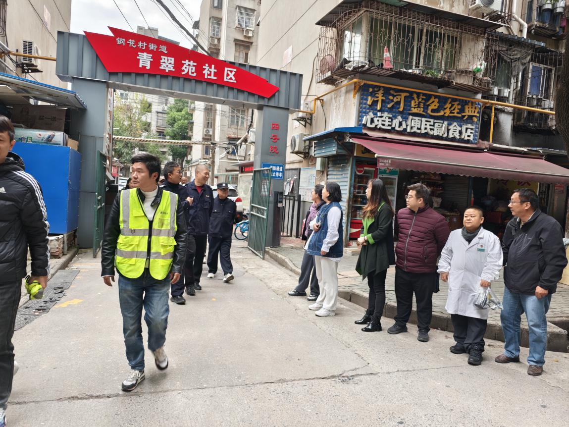 拆违护民生！钢花村街道解决多年“厕所难题”，居民称“空气都清新了”.doc