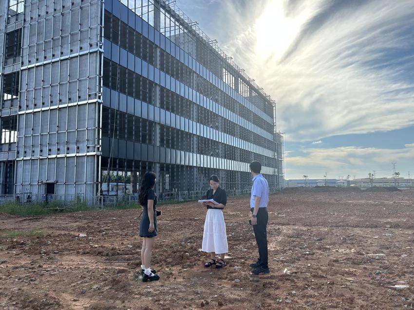 【湖北省黄石市审计局】图片新闻—— 黄石审计：强化审计监督 助力营商环境优化升级.docx