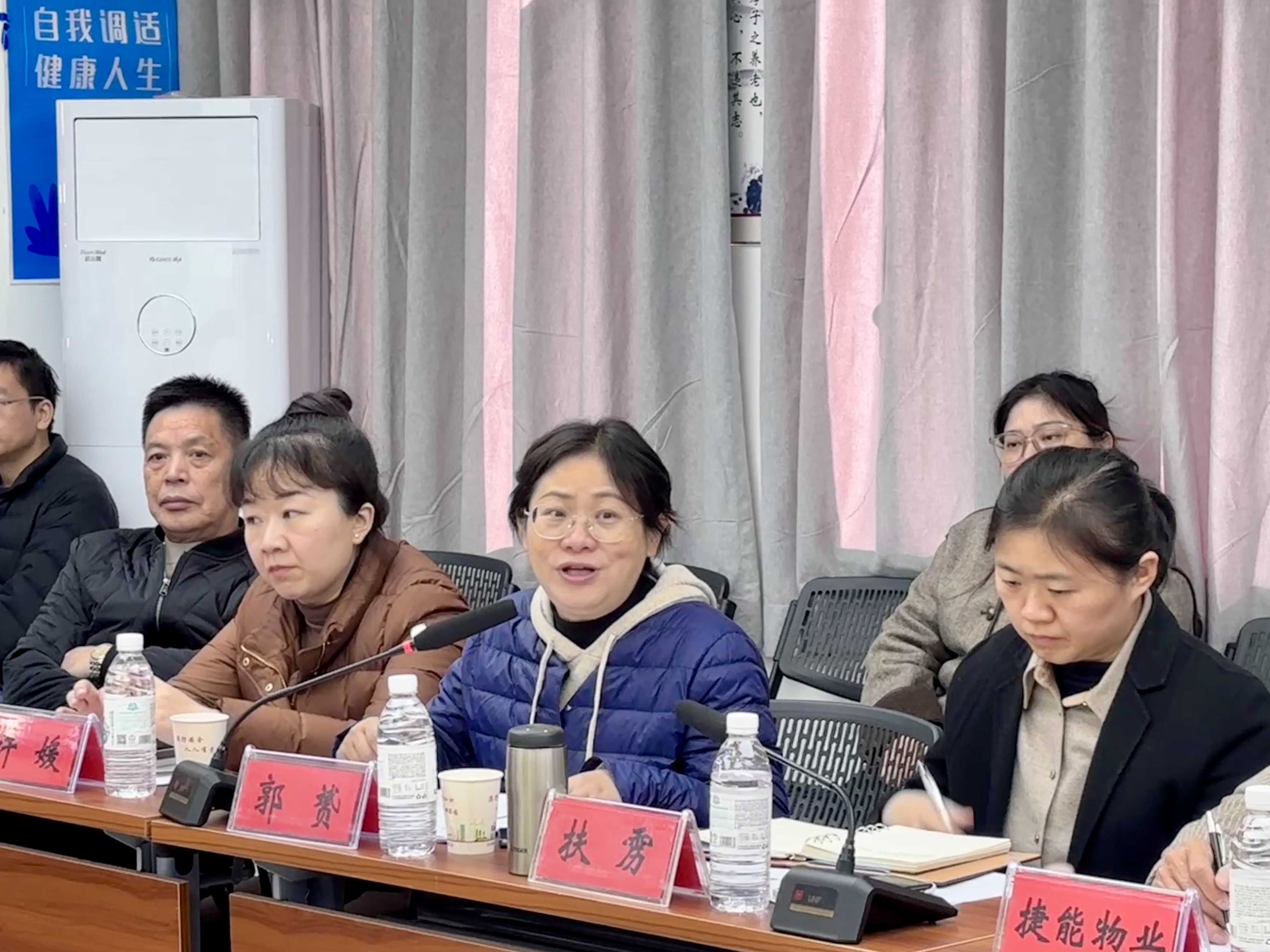 汉兴街道成立首个楼宇理事会激活“楼商居”融合治理新引擎.docx