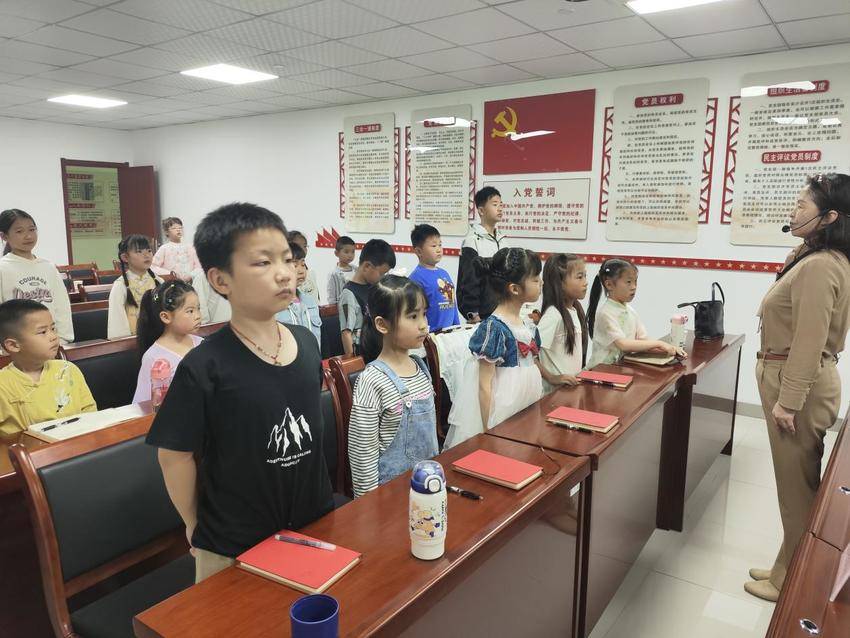 千年东坡遇上当代少年！这场文化传承仪式让黄州诗意流淌.docx