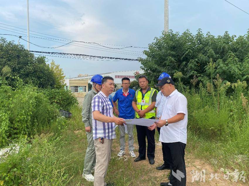 通讯报道副本广水市自然资源和规划局加快推动水电气网“八联办”改革试点工作落地生效(2).doc