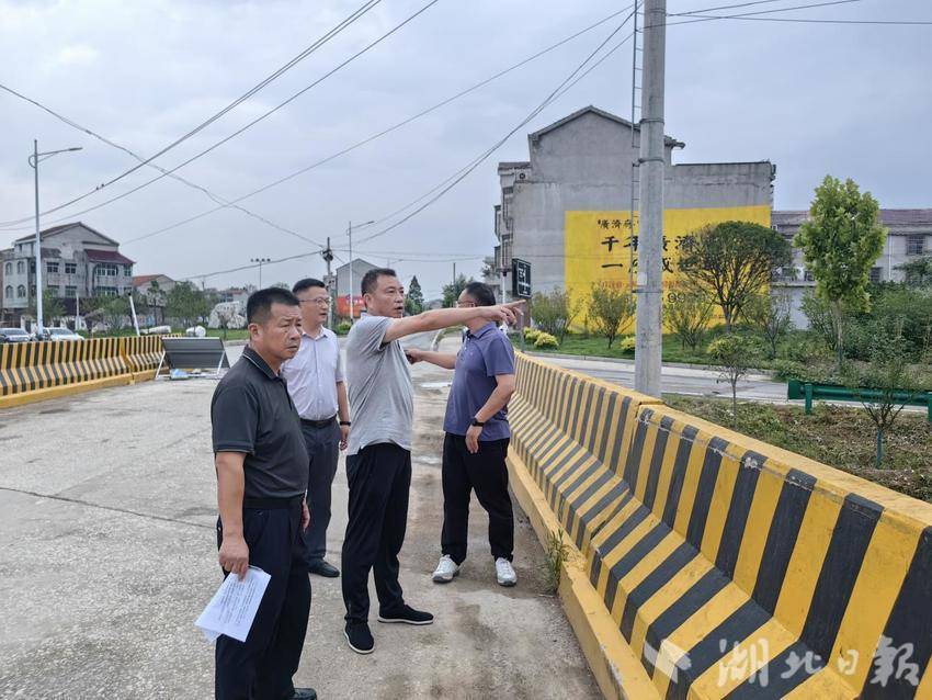 假期不停工 一线强督导 实干争先保发展.docx