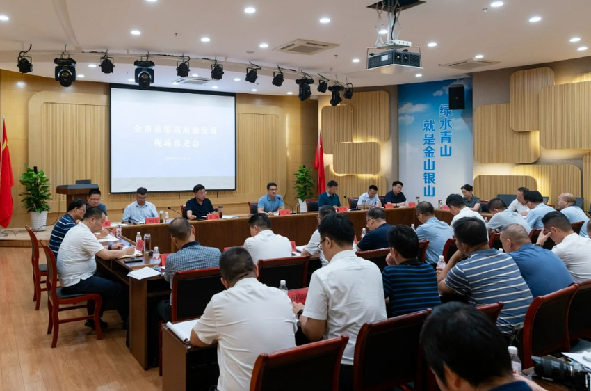 天鹅洲生态旅游：蓄势腾飞正当时(6)(2).docx