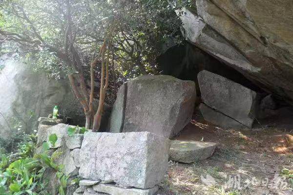 岁月无声  唯石能言(1).docx