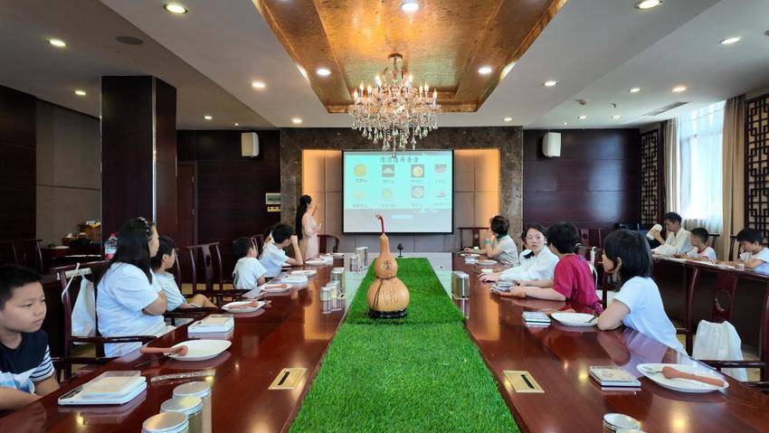 1_武当国学夏令营：亲传承非遗技艺  开启文化之旅(1)(1).docx