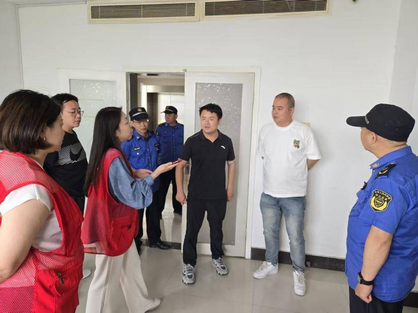 11.06 全程跟踪服务 优化硬质营商环境.docx