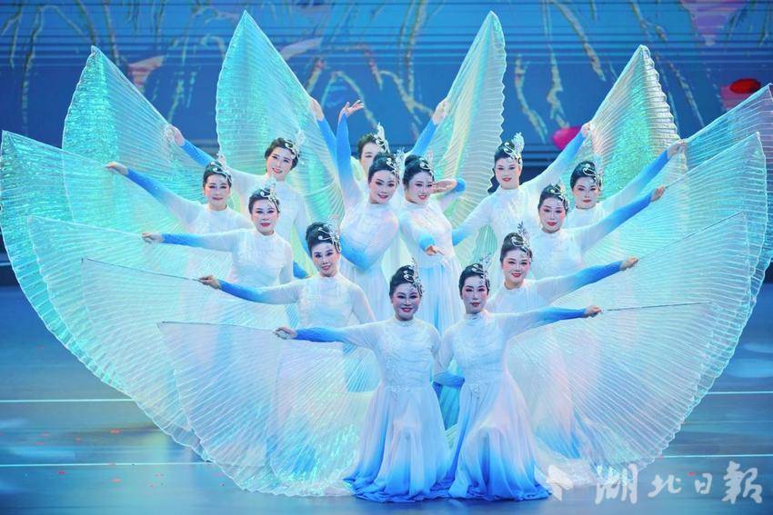 1_万家灯火照襄阳 文明新风润民心——2026襄阳市第二届社区春晚精彩上演 DOCX 文档(1).docx