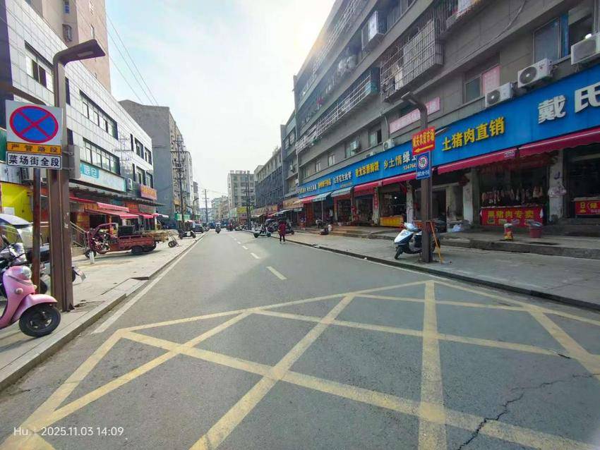 20251104凌晨守护菜场街，“疏堵结合”共绘美丽城乡蓝图.docx