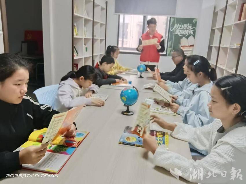 胜利路社区开展“扫黄打非 绿色阅读”宣传活动.docx