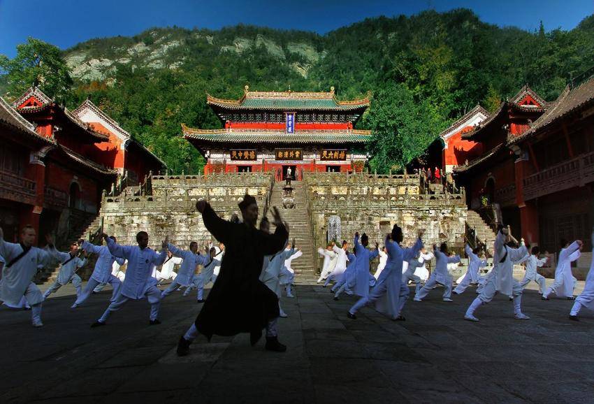 （对上版）建设世界级旅游景区(1).docx
