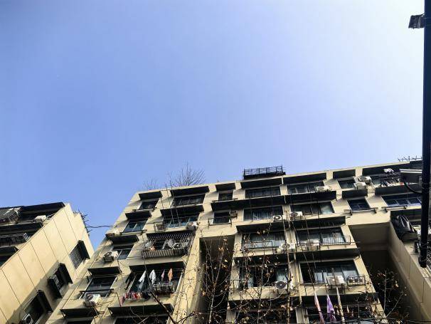 永清街道精细拆除废弃高空“悬笼.docx