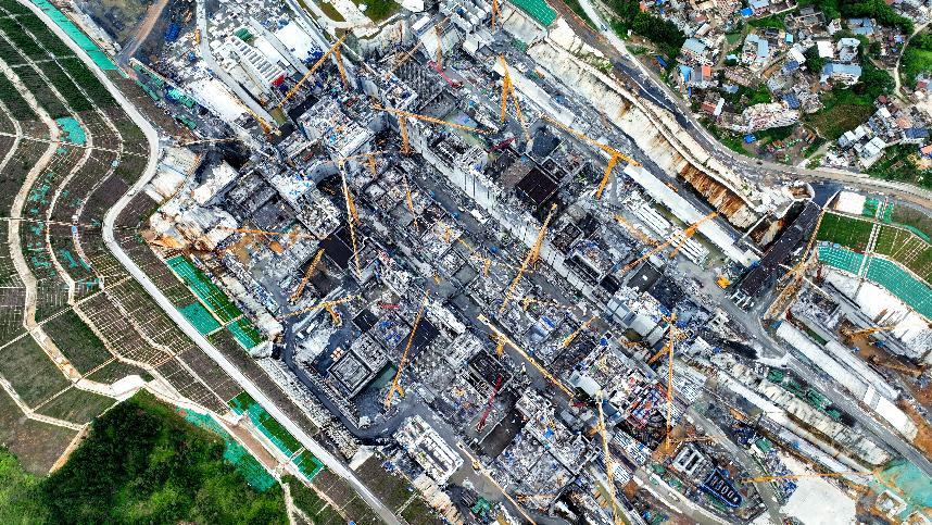 【特别策划】马道枢纽建基面换填攻坚路.docx