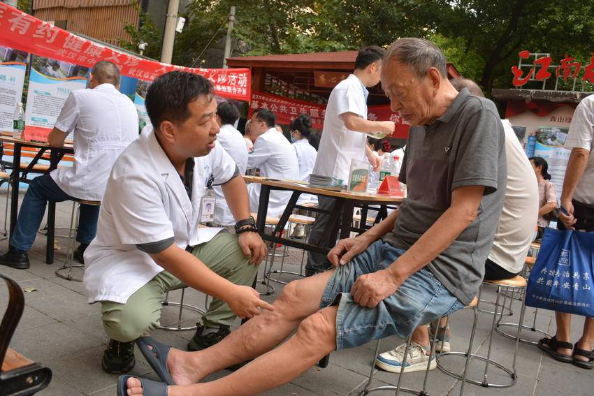 9.10（改）康苑-党建共建聚合力，健康服务暖民心.docx