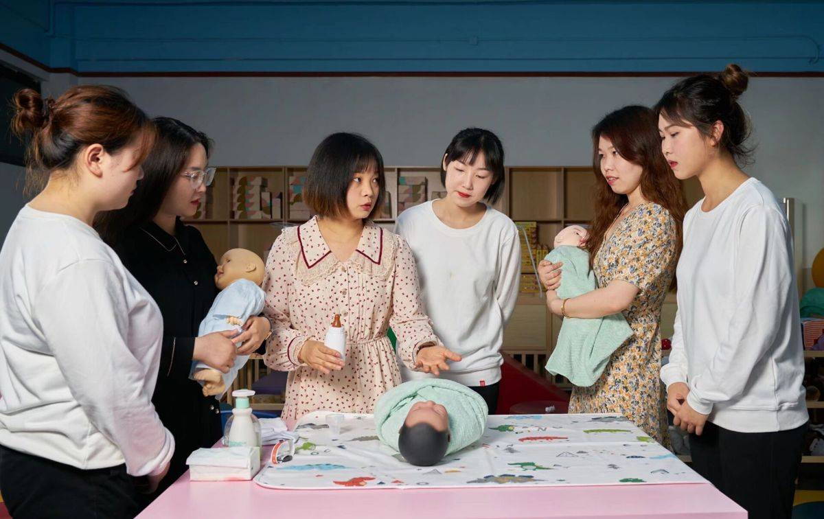 卫生保育实训室.jpg