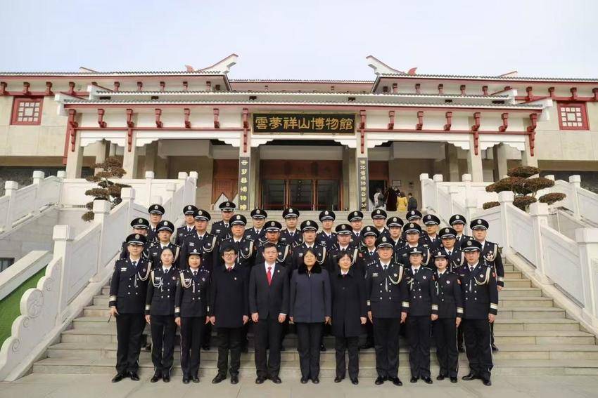 警徽闪耀守初心 忠诚担当铸警魂 ——孝昌法院司法警察庆祝第五个“中国人民警察节”.docx