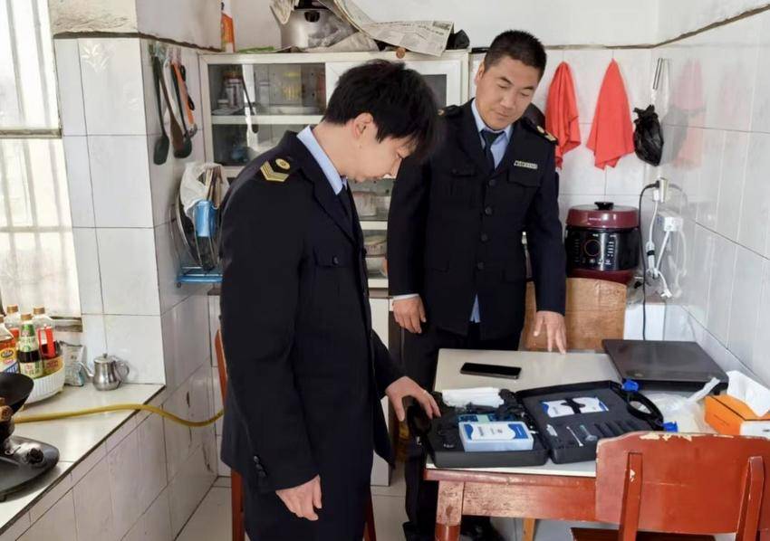 潜江市开展集中式供水专项检查 科技赋能筑牢饮水安全防线(2).docx