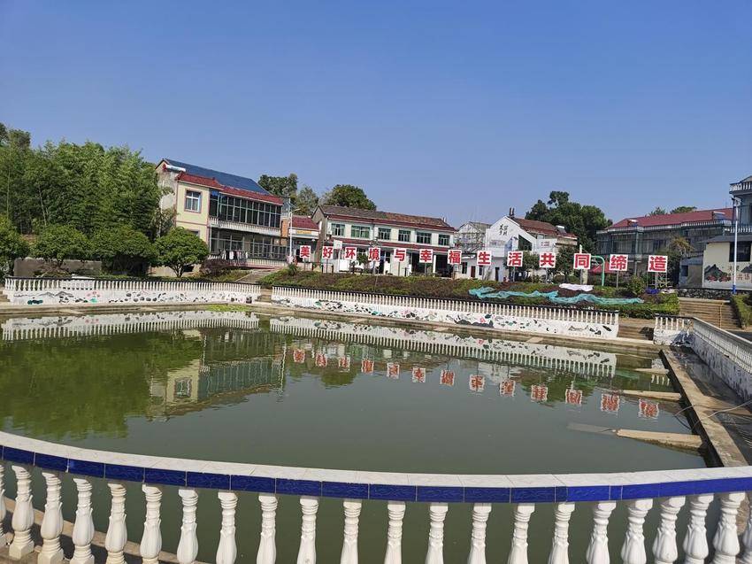 汪仁镇：“三个一”推进共同缔造扩面提质.docx