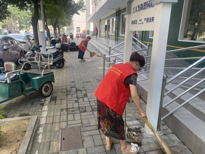 胜利社区：环境蝶变+志愿服务 文明创建见成效(1).docx