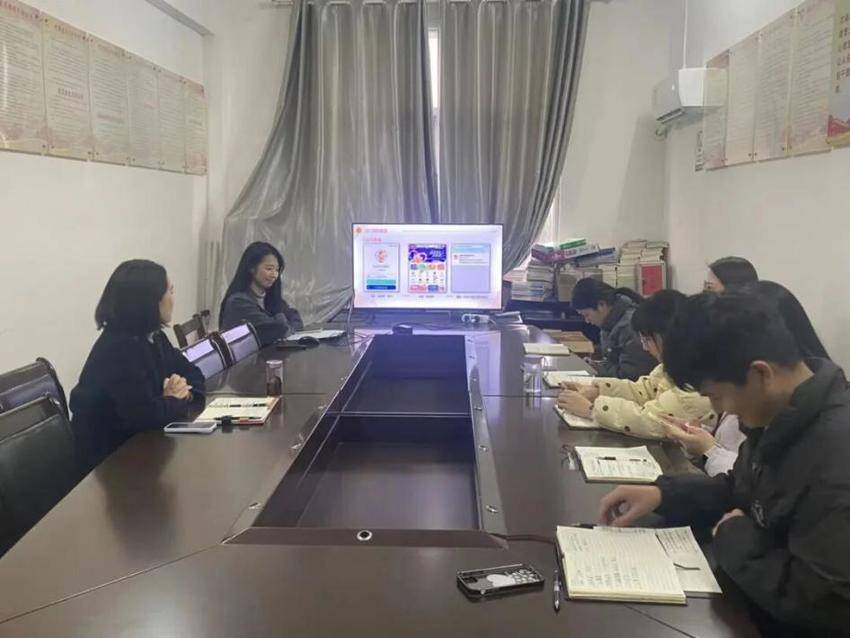 团安陆市委开展“涢城青声汇”第三期宣讲活动    弘扬志愿精神 凝聚青春力量.docx