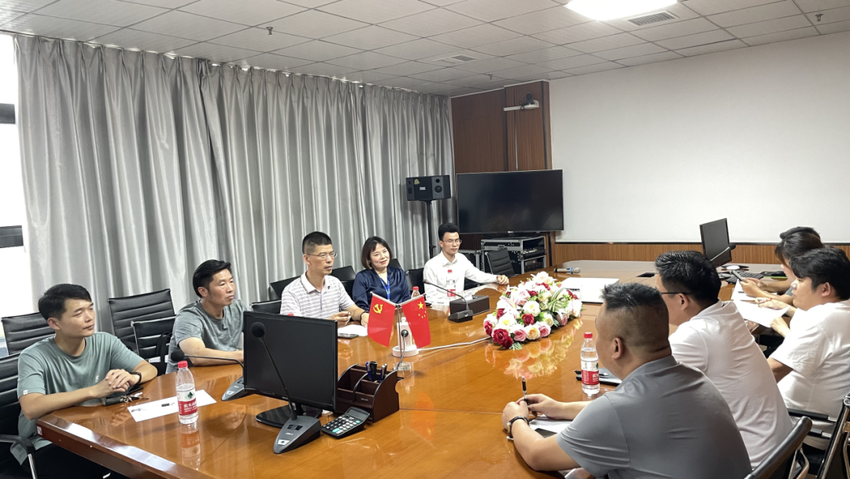 西湖街道：助力商圈联动 盘活夜市经济.docx