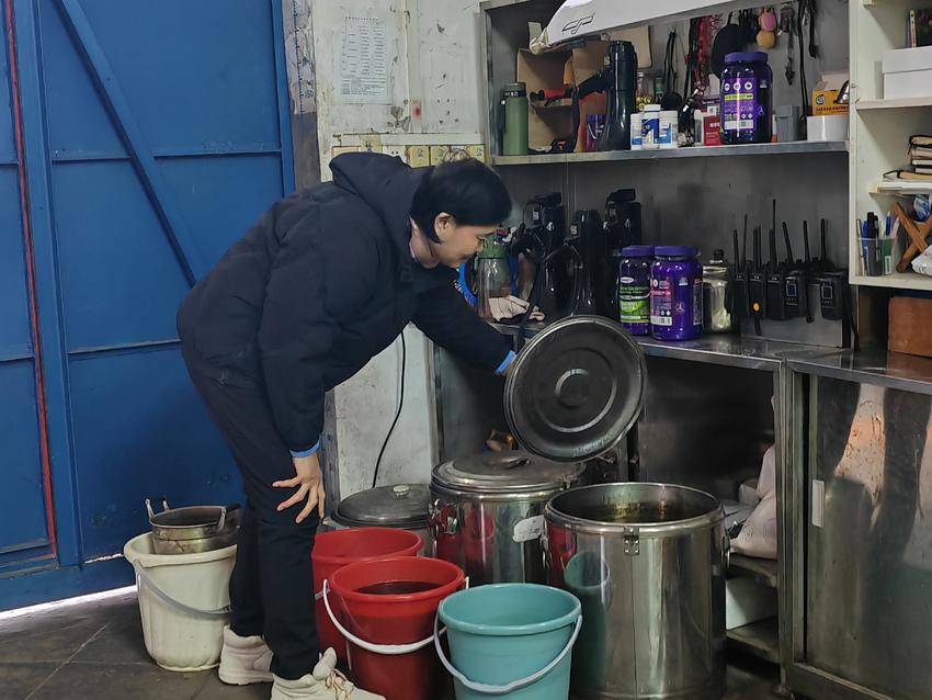 从赛场夺金到育人成金，“金牌教练”张华杰的金牌人生.docx