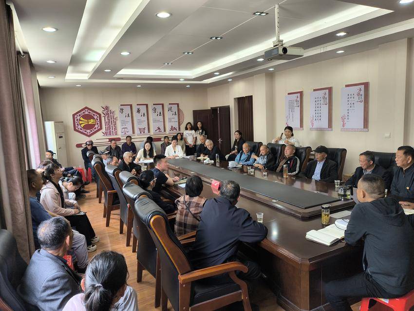 传承红色基因 凝聚奋进力量(1)(1).docx