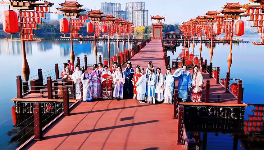 从此东坡·烟火黄州年 2026东坡庙会黄冈主城区春节文旅活动导览.docx