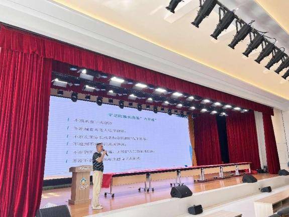 【2024.5.30】武汉新城未来学校防溺水应急演练0.docx