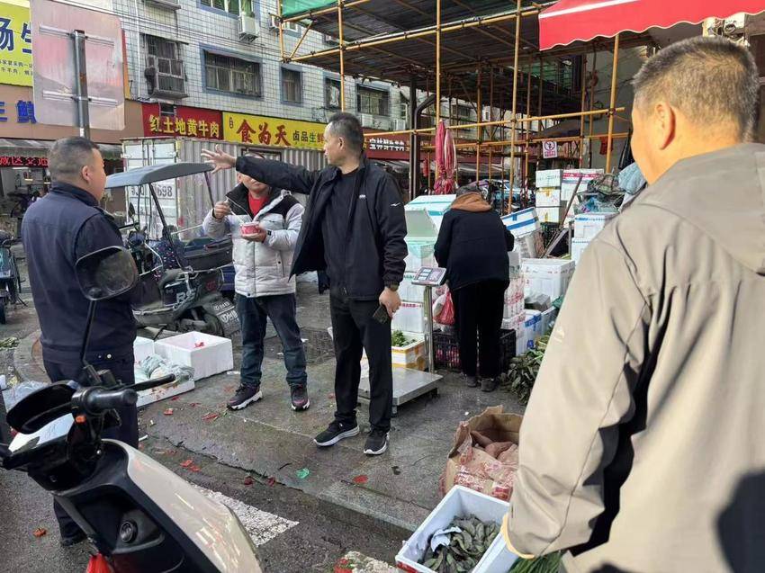 20251107党员沉下去，民心暖起来.docx