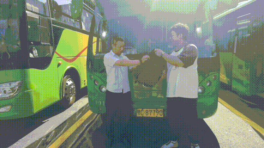 武当山公安接连为游客寻回遗失物品获赞誉.docx