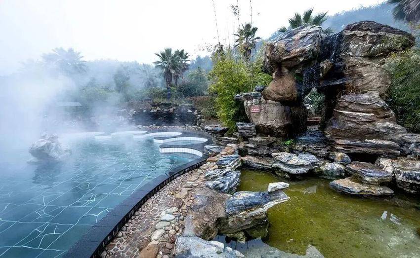 欢度国庆(通稿）1.docx