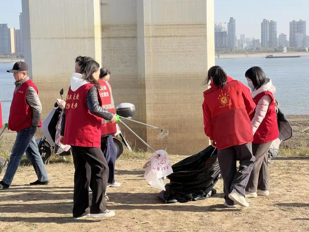 新村街道京汉社区河湖长制活动2025年11月28日.docx