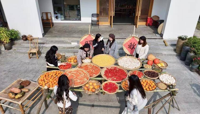 九堰一居晒秋.doc