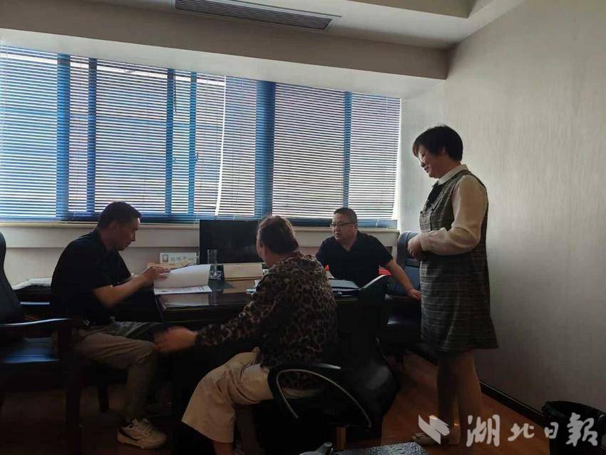 郧阳区城关镇：法治“组合拳”发力   破解信访“老大难”(6).docx
