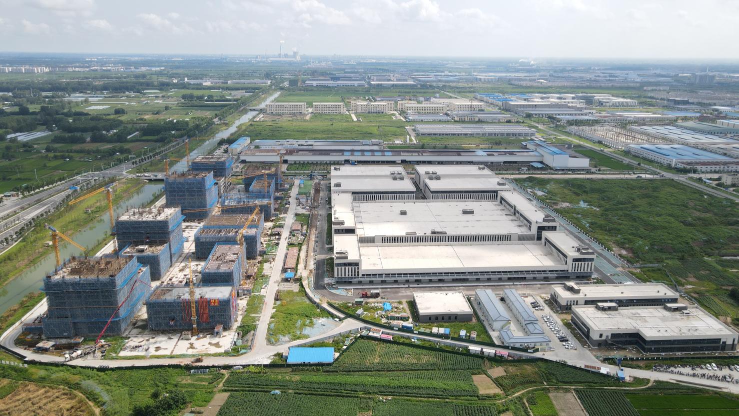 【交通强国】宿迁北斗产业园项目科研区首栋研发办公楼完成封顶.docx