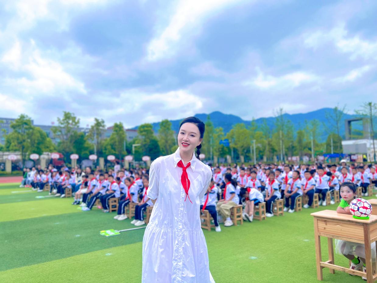 杨娟：二十年公益路，用爱照亮大山孩子的未来.docx