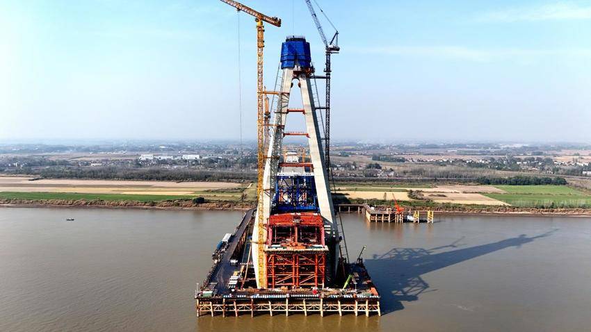 【特别策划】攻坚深槽“水上堡垒”.docx