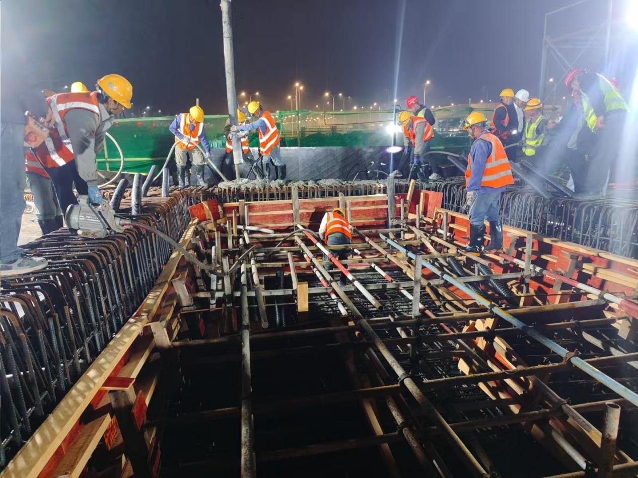 【交通强国】北湾快速通道现浇箱梁顺利完成.docx