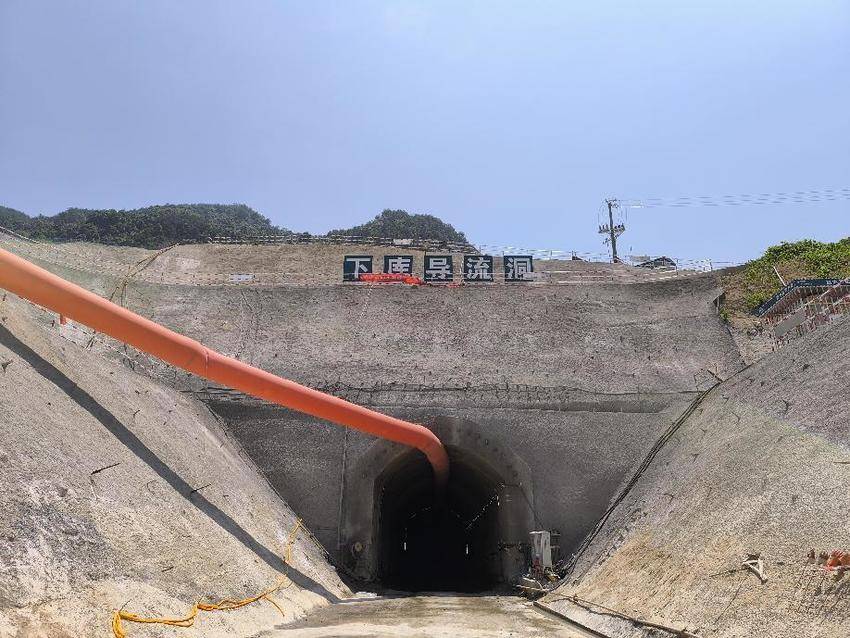 紫云山抽水蓄能电站：持“蓄”发力 建在绿水青山间的“超级蓄电池“ - 带图片.docx