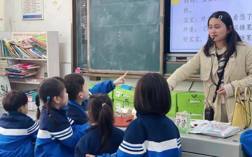 讲故事 读儿歌  做游戏  摸规律0419.docx